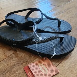 NWT Havaianas Black Flip Flops Size 7